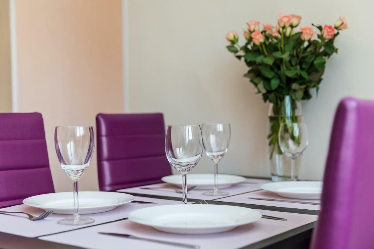 Compact Apartment Near Food Market In The Oldtown Plus Free Parking Klaipėda Exteriör bild